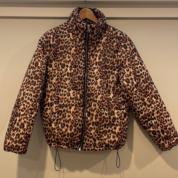 LEOPARD PUFFER JACKET - Picture 1 of 7
